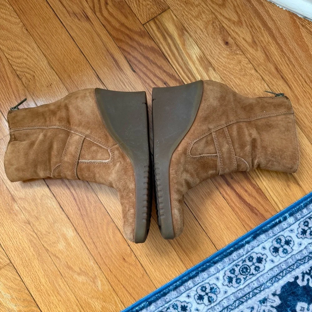 UGG Gisella Brown Suede Buckle Wedge Shearling Mid Calf Back Zip Boots Size 7